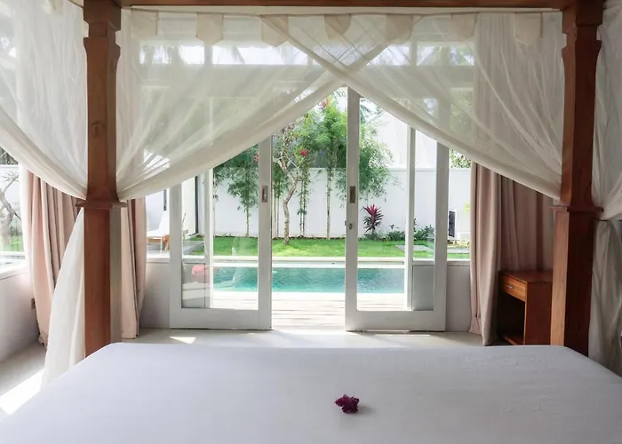 Damgan Villa *